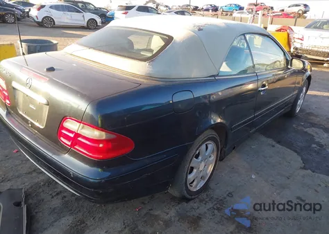 2001 Mercedes-Benz Clk 320 z USA, uszkodzony, nr VIN WDBLK65G31T064225